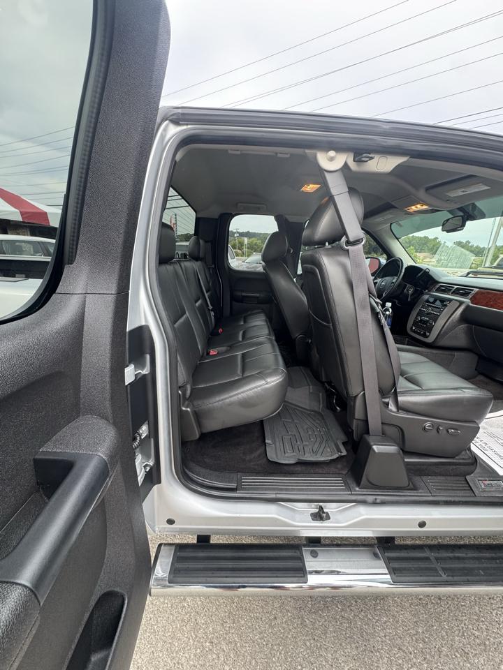 GMC Sierra 1500 4WD Ext Cab 143.5" SLT 2013
