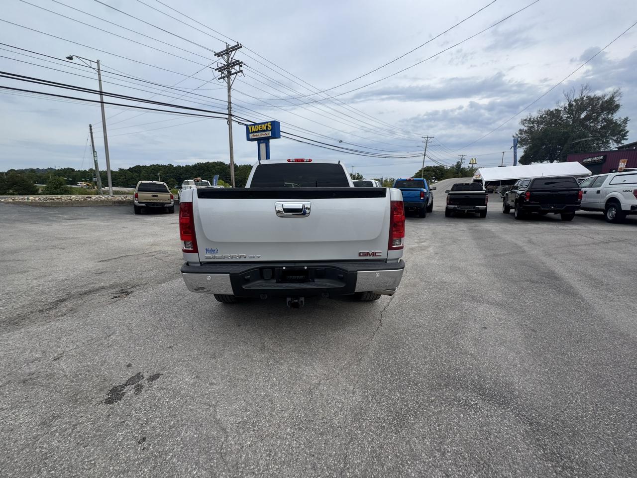 GMC Sierra 1500 4WD Ext Cab 143.5" SLT 2013
