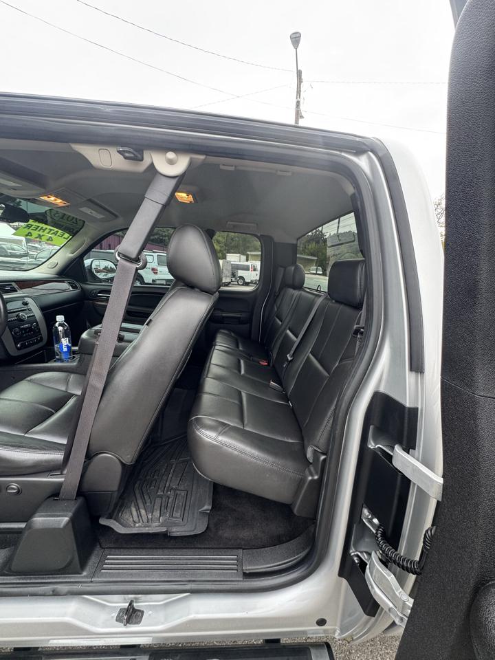 GMC Sierra 1500 4WD Ext Cab 143.5" SLT 2013