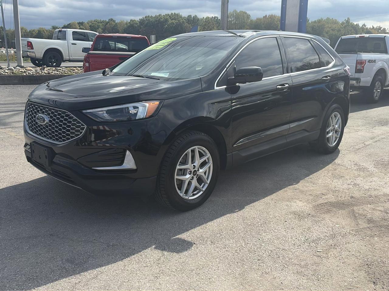 2023 Ford Edge 4dr SEL AWD