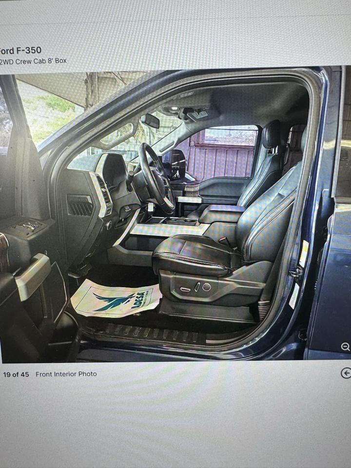 Ford Super Duty F-350 DRW 2WD Crew Cab 176" WB 60" CA Lariat 2019