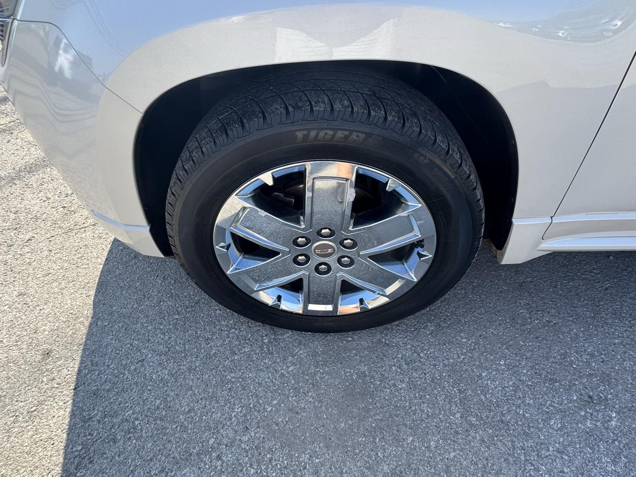 GMC Acadia FWD 4dr Denali 2014