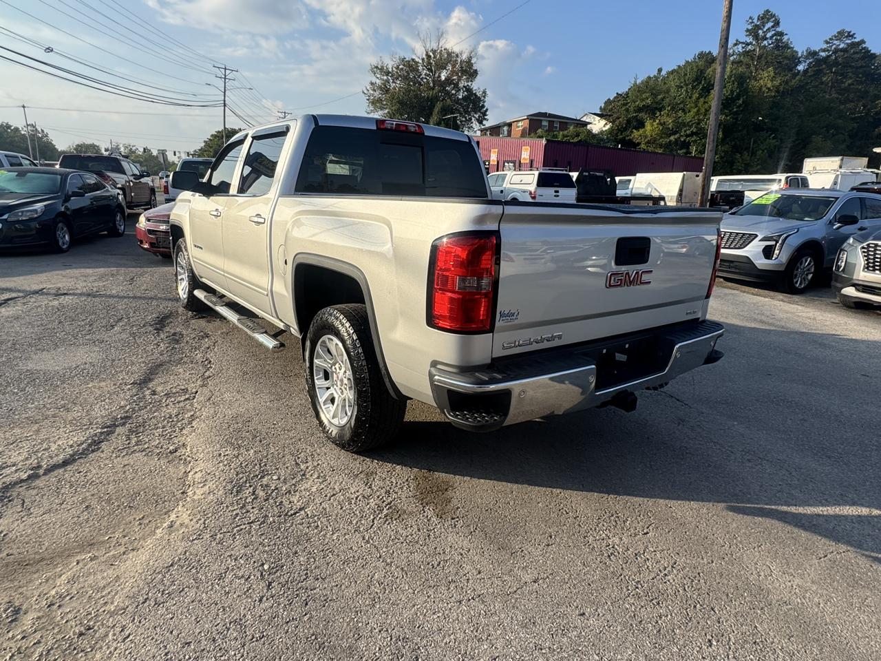 GMC Sierra 1500 4WD Crew Cab 143.5" SLE 2017
