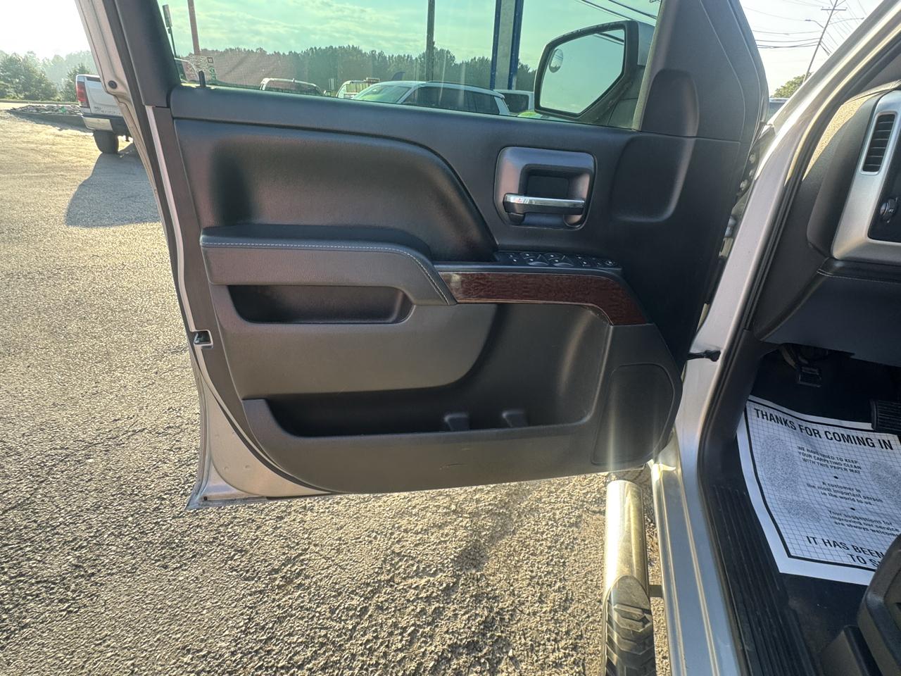 GMC Sierra 1500 4WD Crew Cab 143.5" SLE 2017