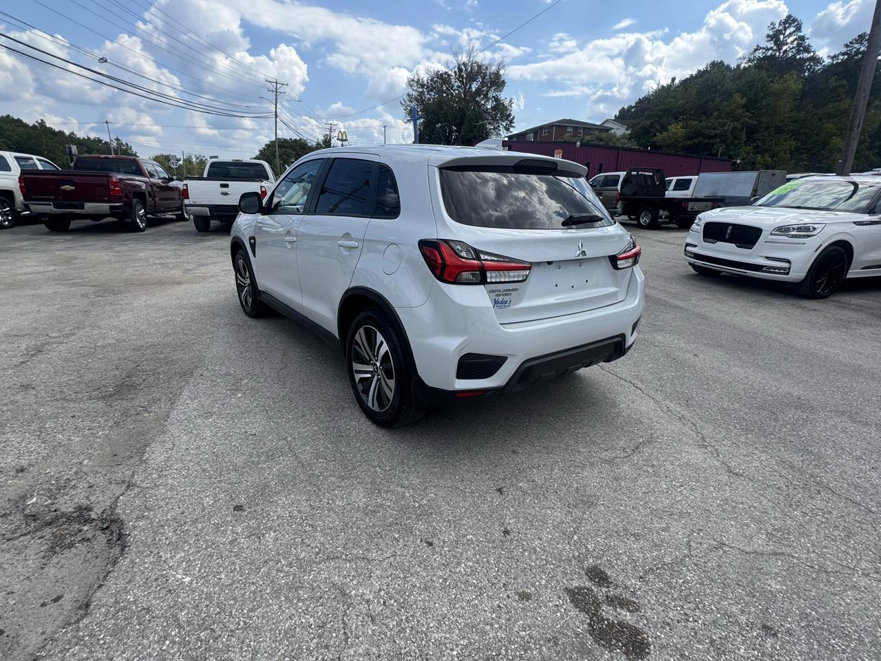 Mitsubishi Outlander Sport 2.0 SE CVT 2023