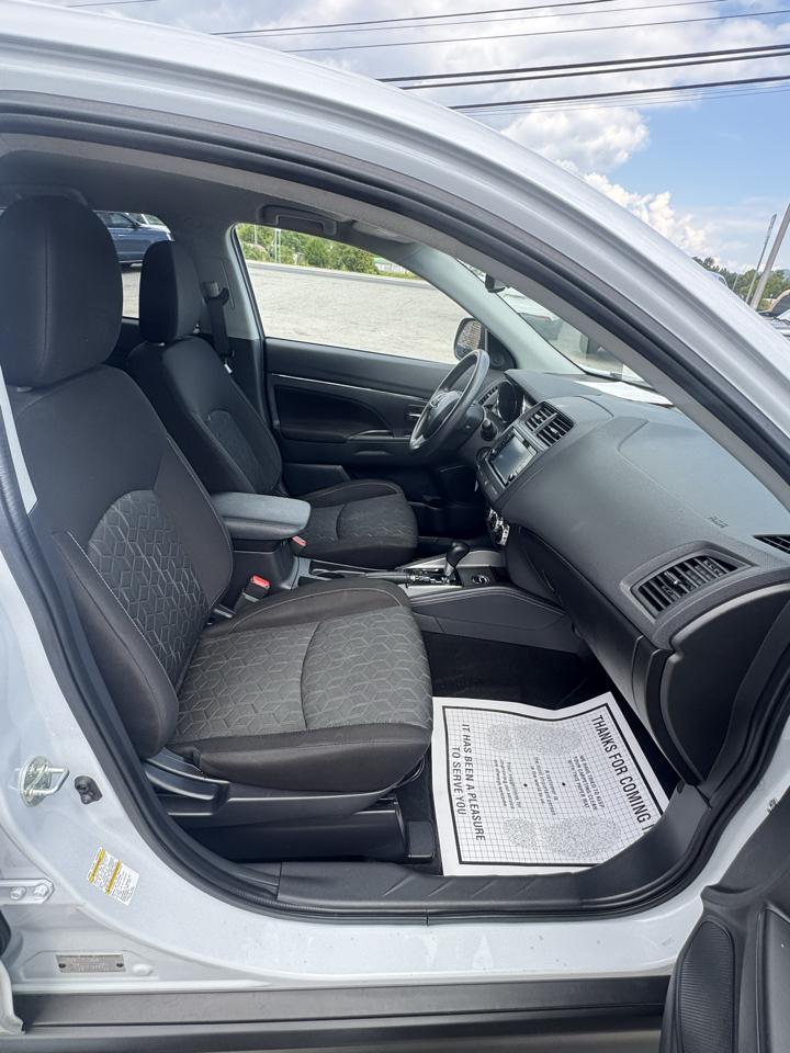 Mitsubishi Outlander Sport 2.0 SE CVT 2023