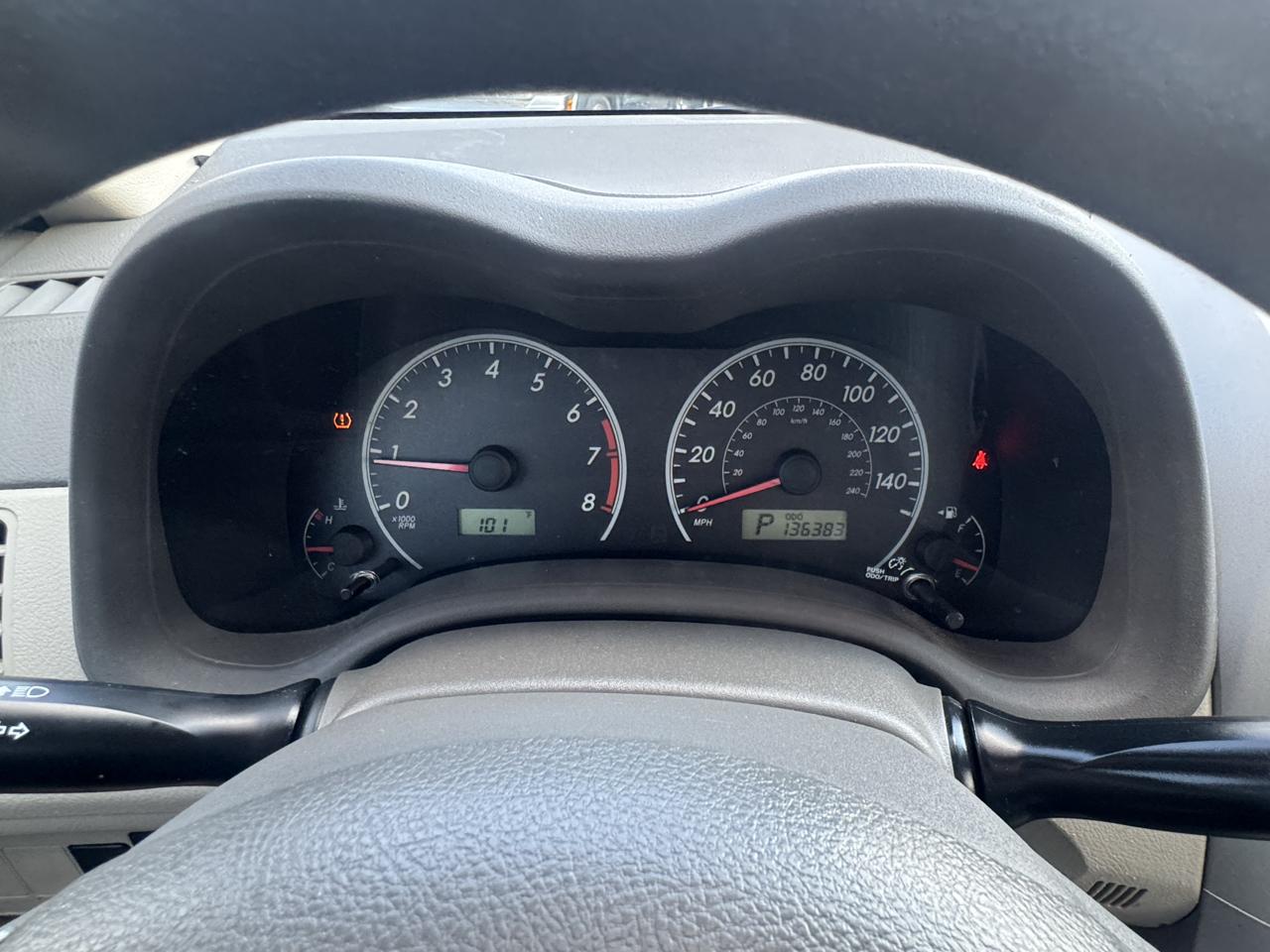 Toyota Corolla 4dr Sdn Auto LE (Natl) 2010