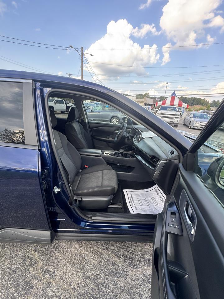 Nissan Rogue AWD SV 2024