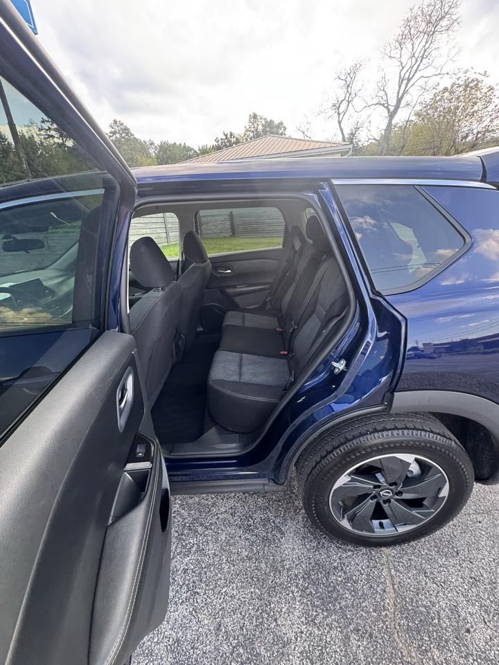 Nissan Rogue AWD SV 2024