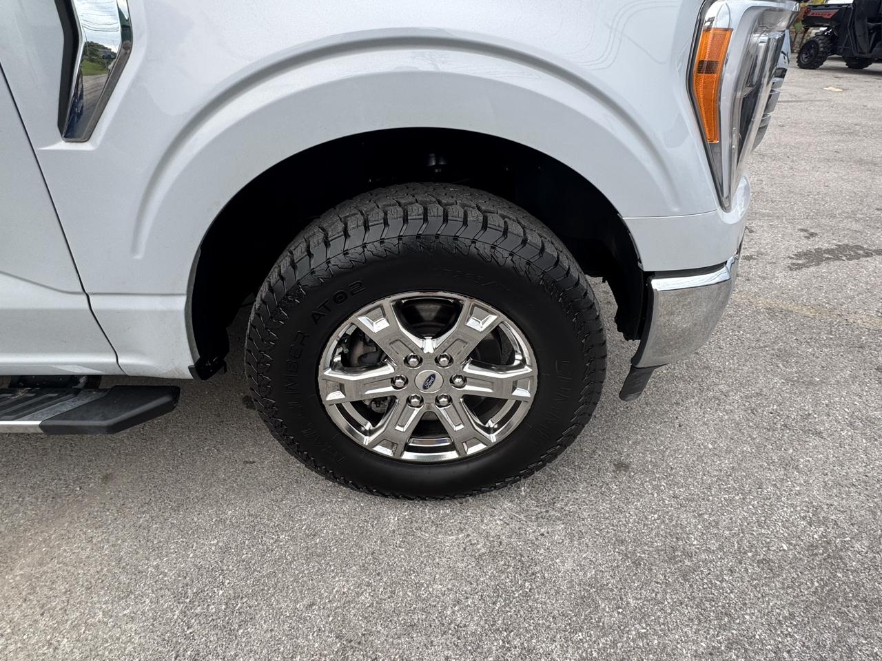 Ford F-150 4WD SuperCrew 139" XLT 2021
