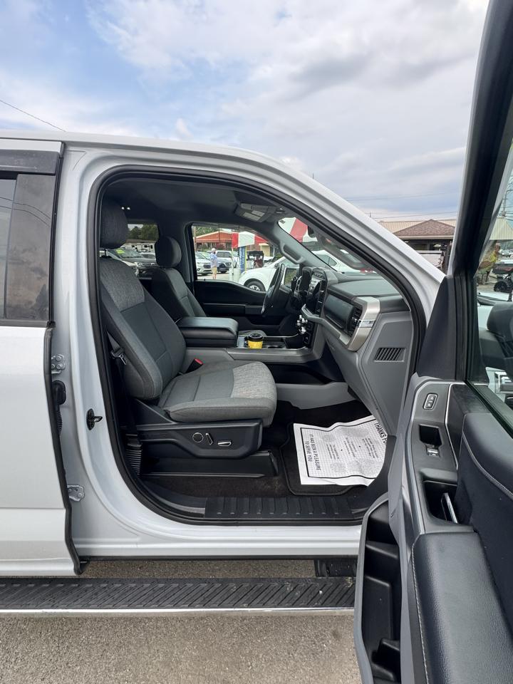 Ford F-150 4WD SuperCrew 139" XLT 2021