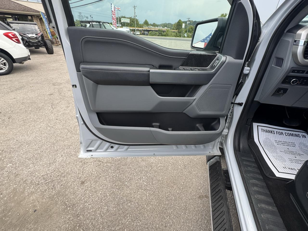 Ford F-150 4WD SuperCrew 139" XLT 2021