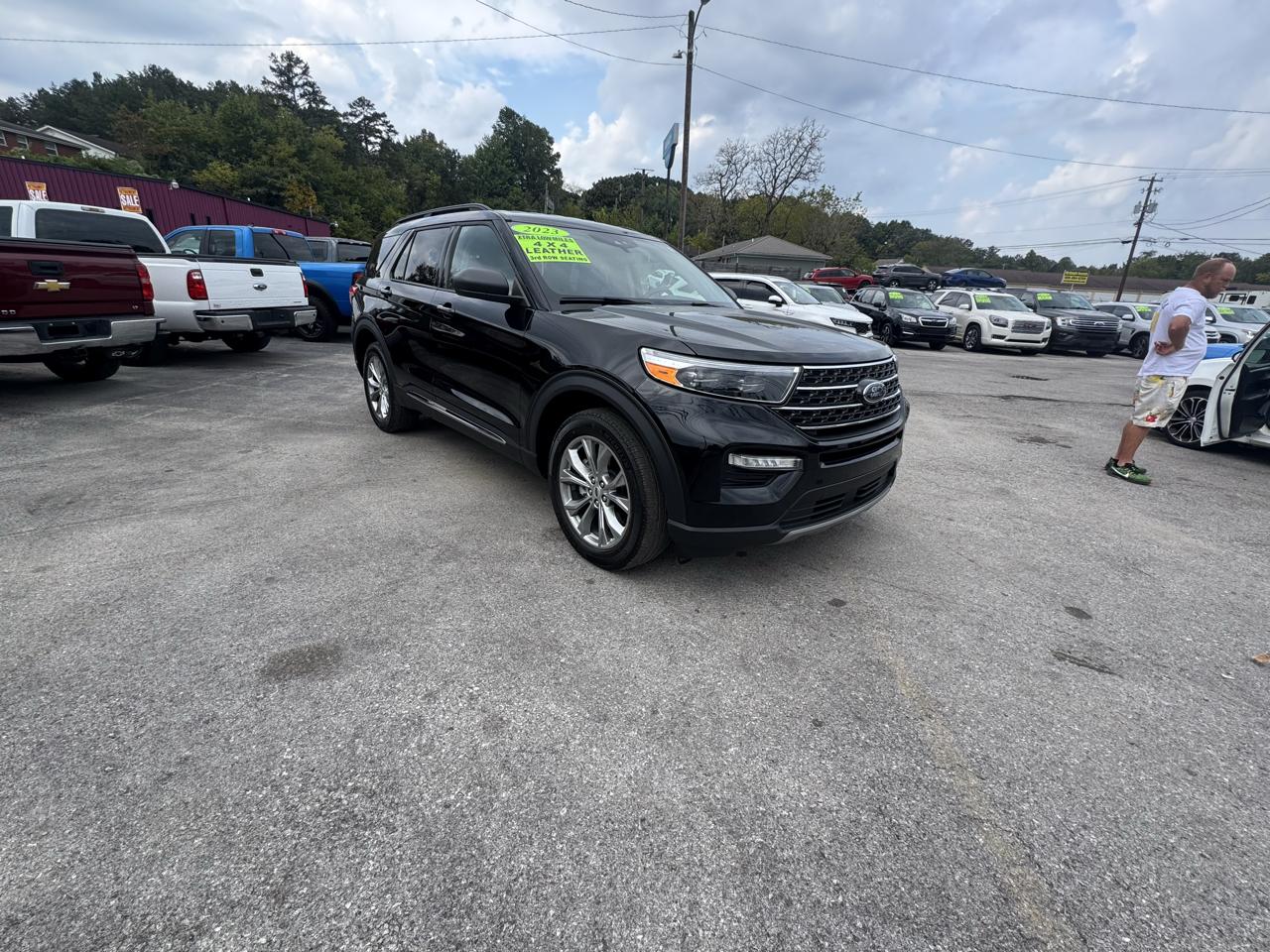 Ford Explorer 4dr 114" WB XLT 4WD 2023