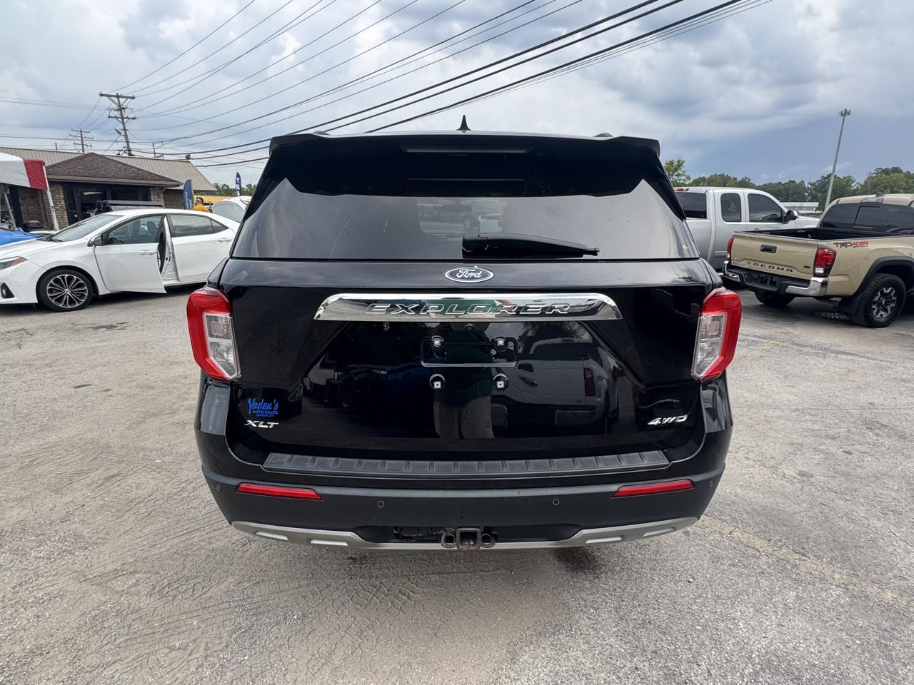 Ford Explorer 4dr 114" WB XLT 4WD 2023