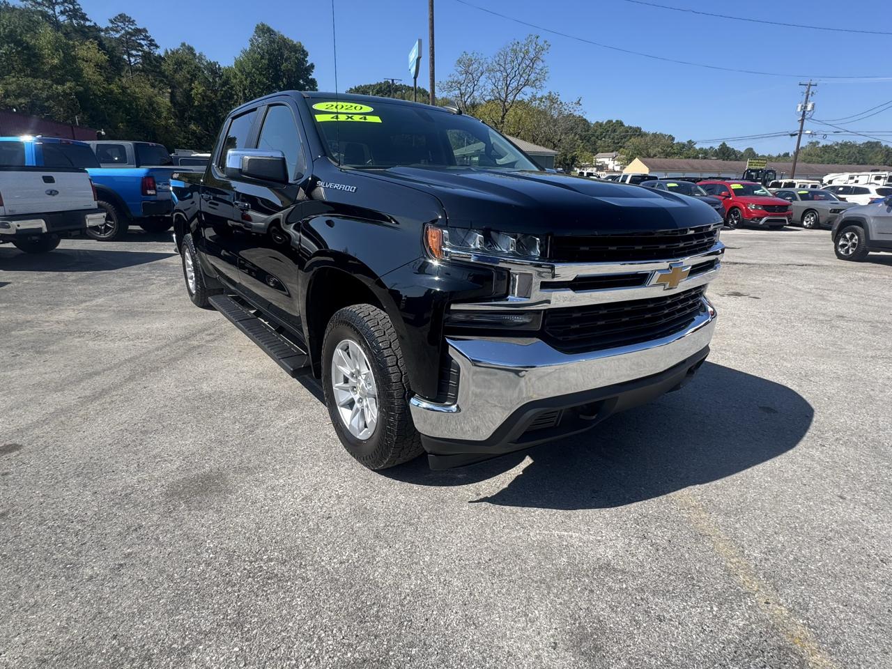 Chevrolet Silverado 1500 4WD Crew Cab 147" LT 2020