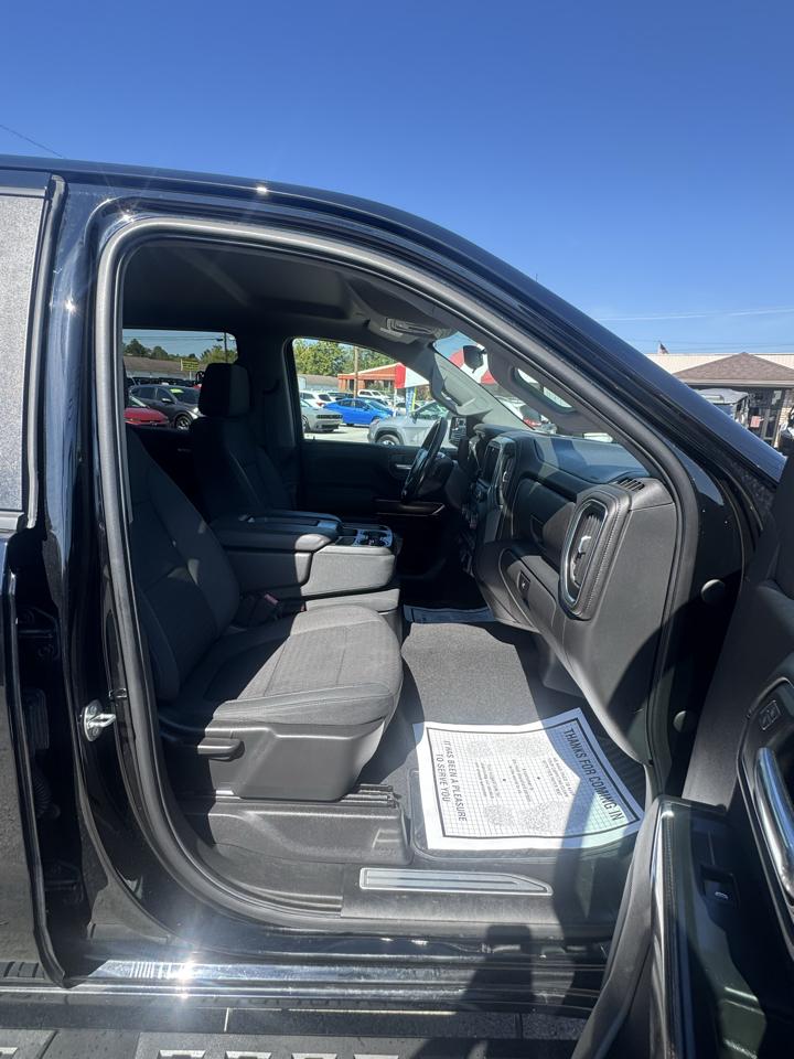 Chevrolet Silverado 1500 4WD Crew Cab 147" LT 2020