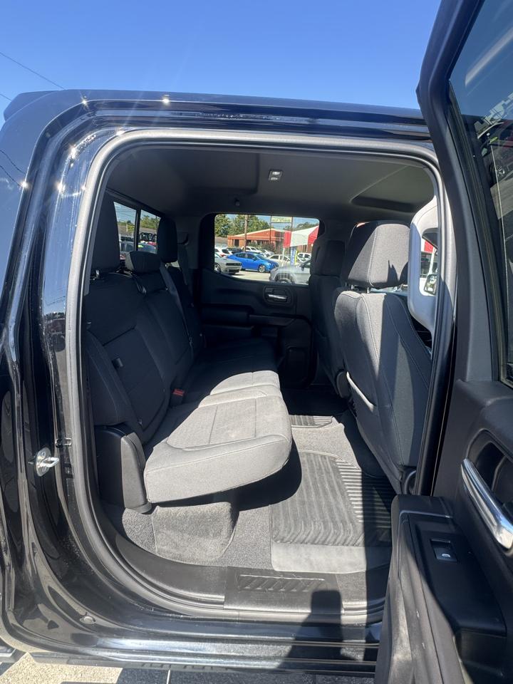 Chevrolet Silverado 1500 4WD Crew Cab 147" LT 2020