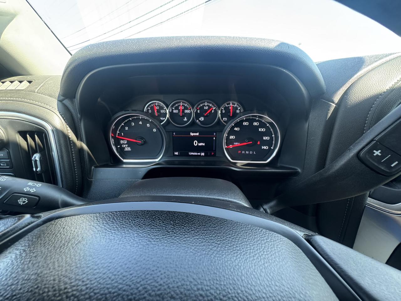 Chevrolet Silverado 1500 4WD Crew Cab 147" LT 2020
