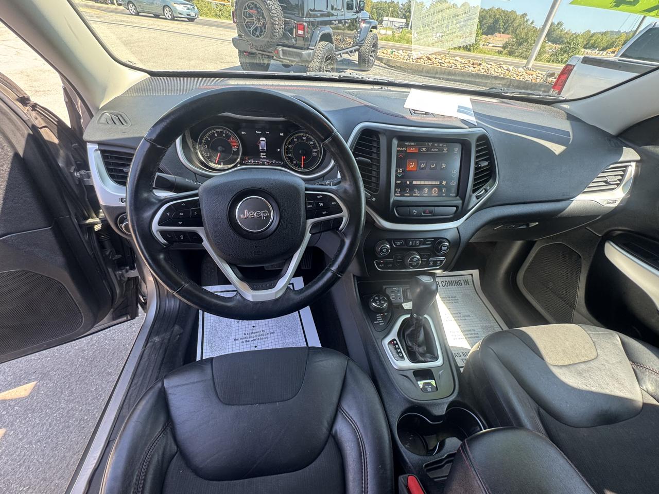 Jeep Cherokee Trailhawk 4x4 2018