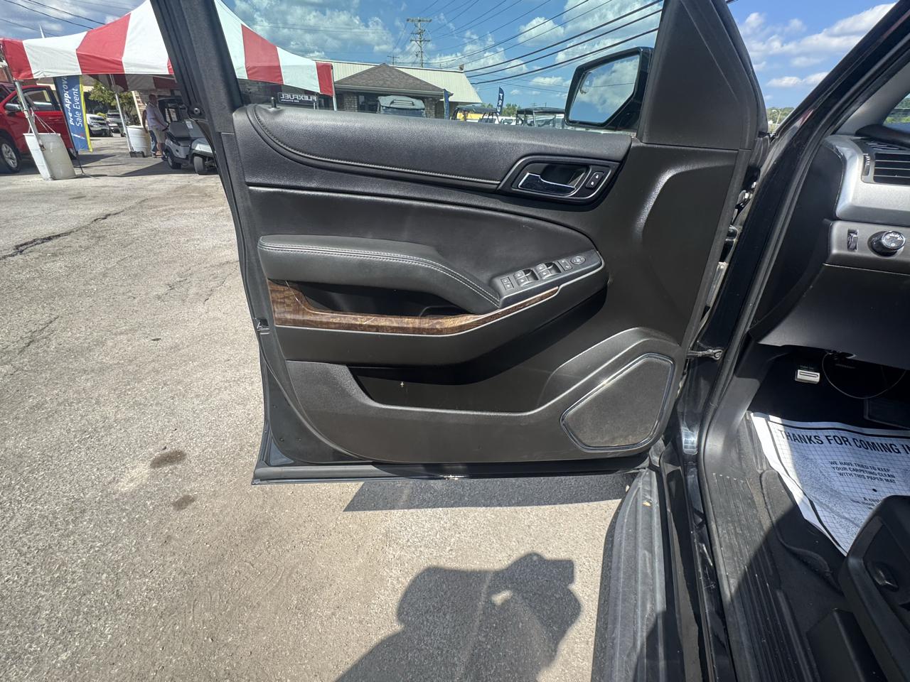 Chevrolet Suburban 4WD 4dr 1500 LS 2019