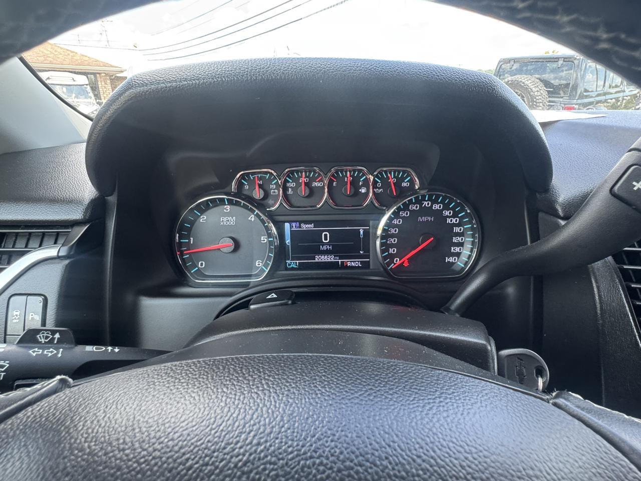 Chevrolet Suburban 4WD 4dr 1500 LS 2019
