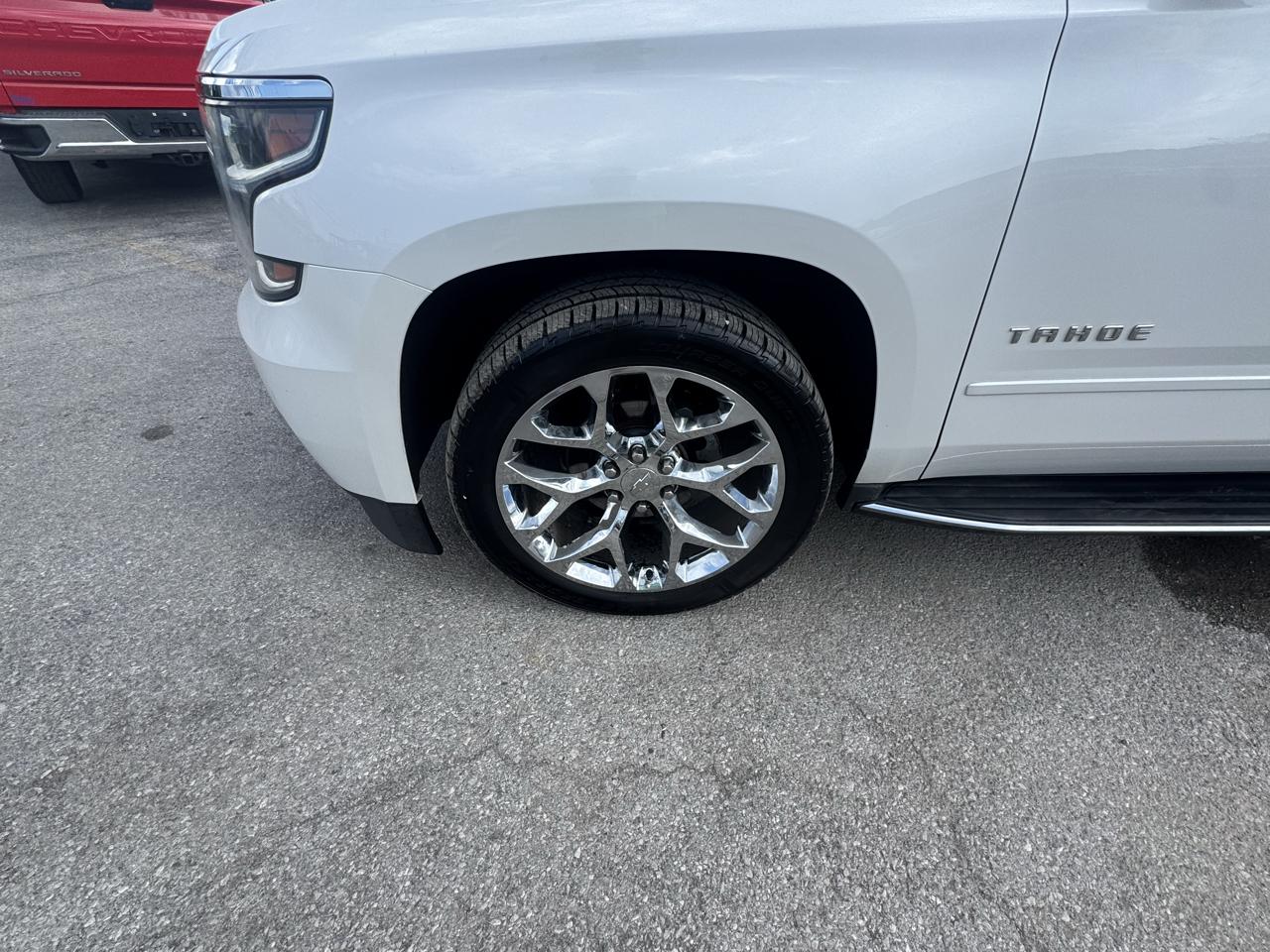Chevrolet Tahoe 4WD 4dr Premier 2017