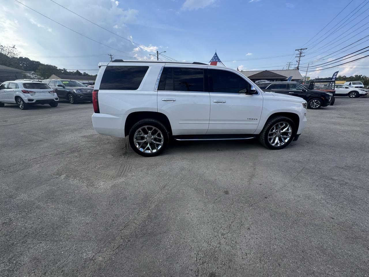 Chevrolet Tahoe 4WD 4dr Premier 2017