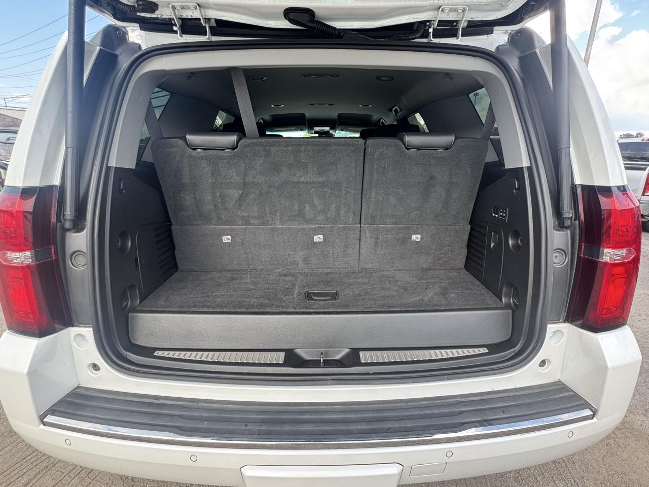 Chevrolet Tahoe 4WD 4dr Premier 2017