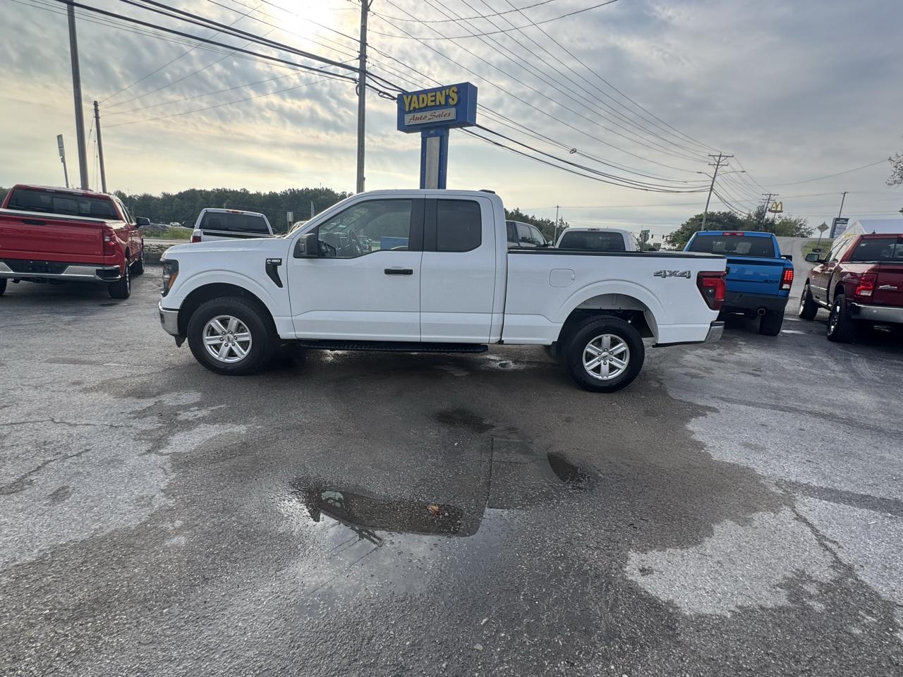Ford F-150 4WD SuperCab 163" XL 2024