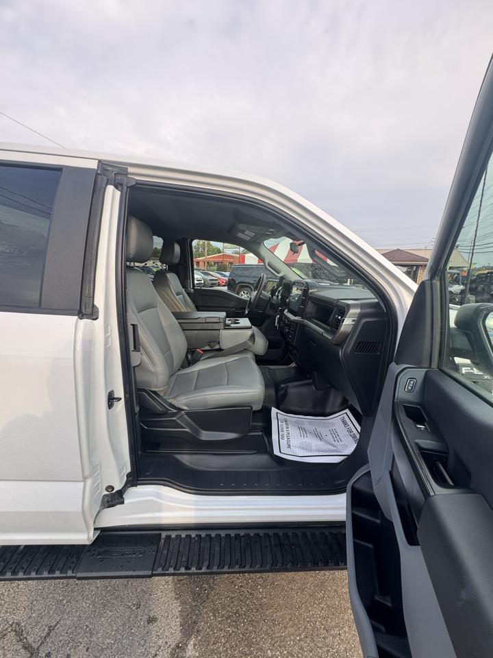 Ford F-150 4WD SuperCab 163" XL 2024