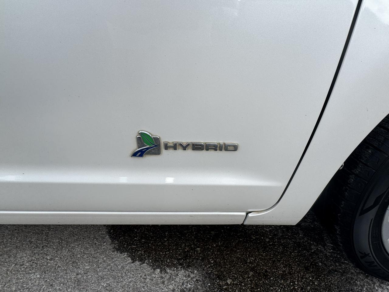 Ford Fusion 4dr Sdn Hybrid FWD 2012