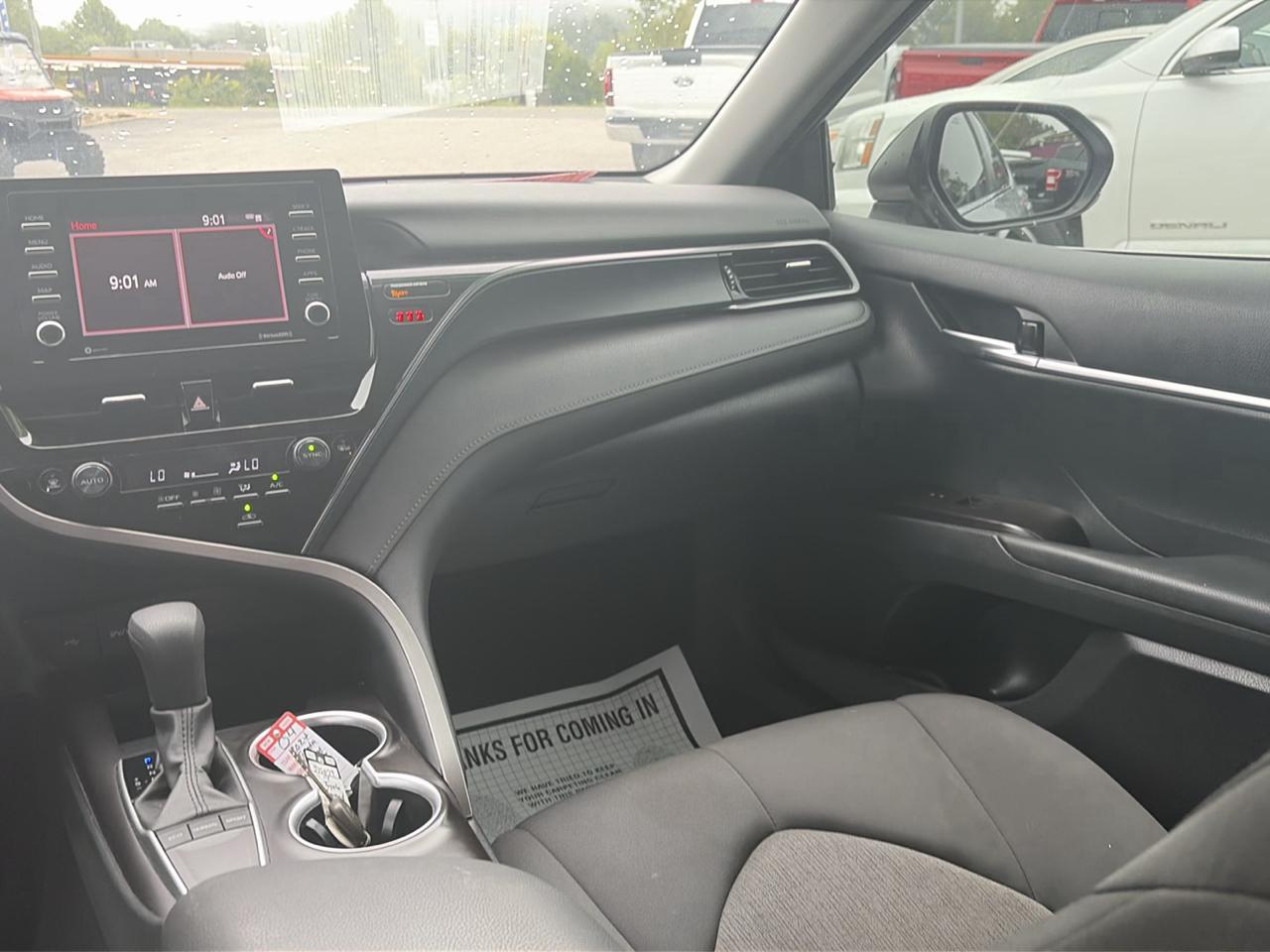 Toyota Camry LE Auto (Natl) 2024