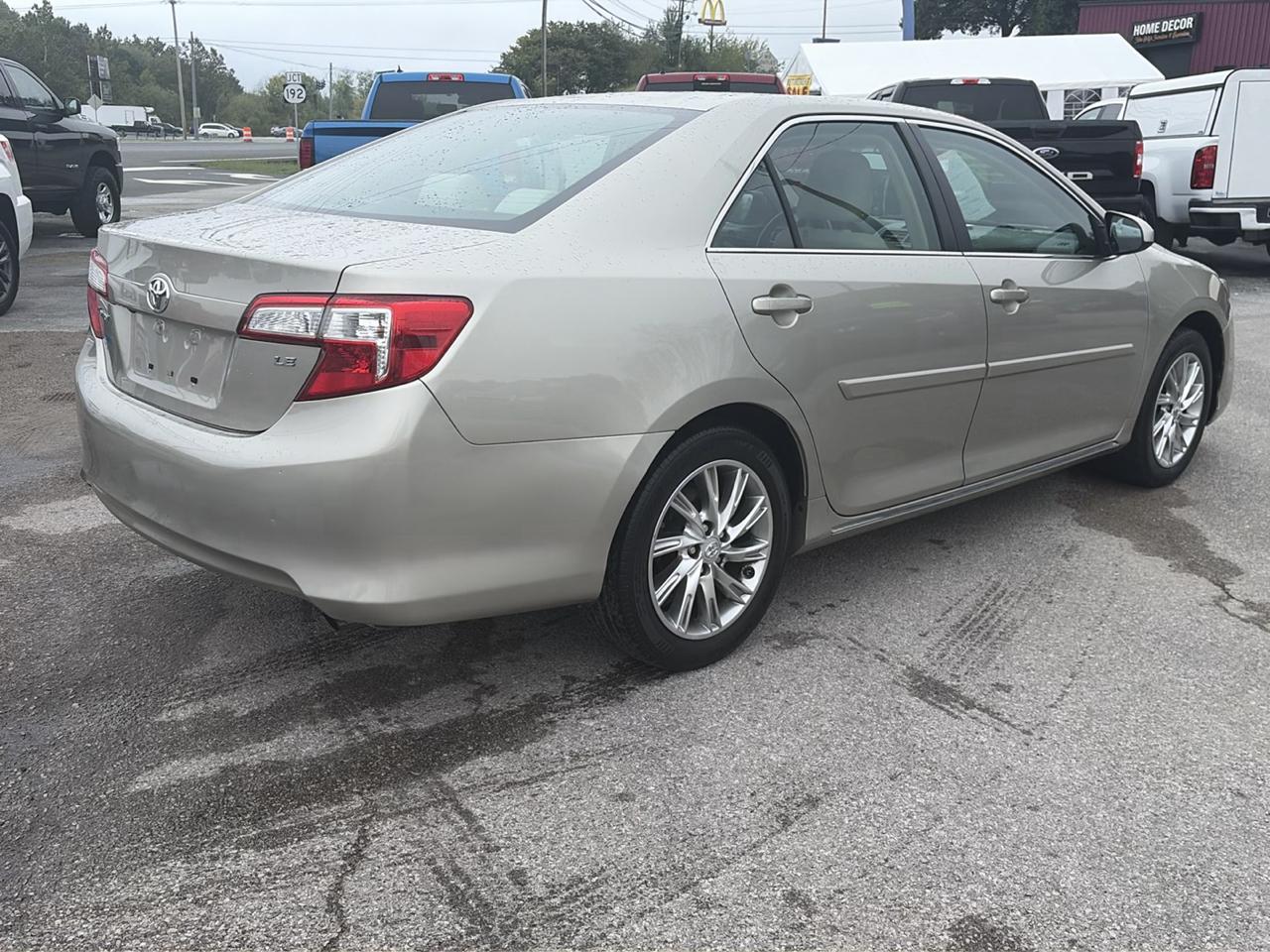 Toyota Camry 2014.5 4dr Sdn I4 Auto SE Sport (Natl) 2014