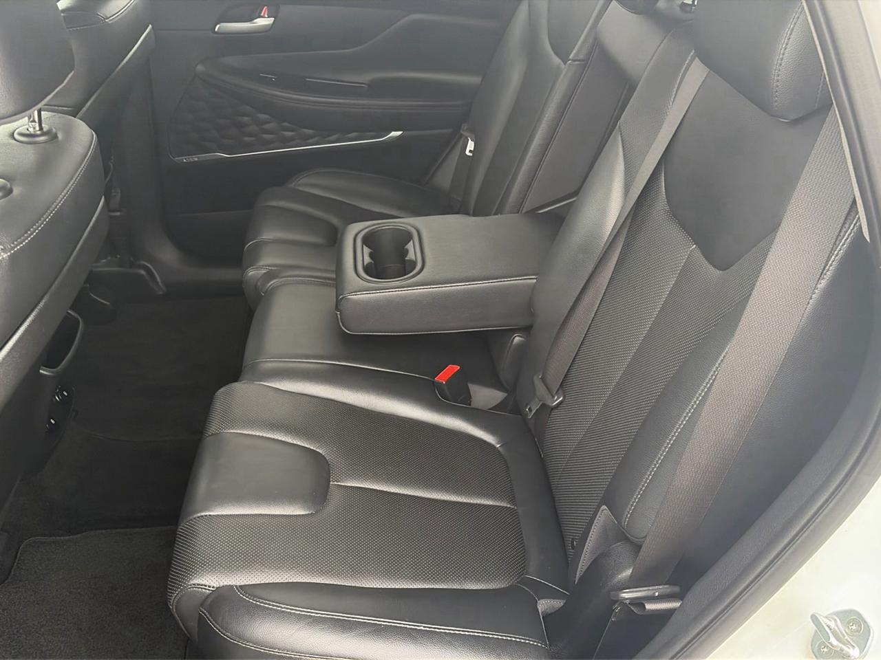 Hyundai Santa Fe SEL 2.4L Auto FWD 2020