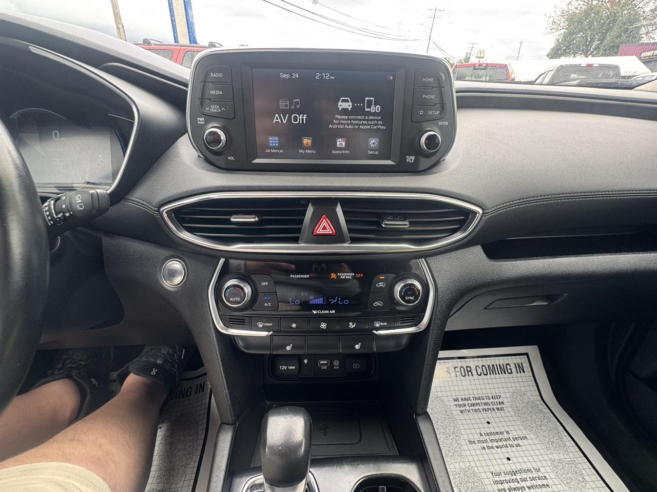 Hyundai Santa Fe SEL 2.4L Auto FWD 2020