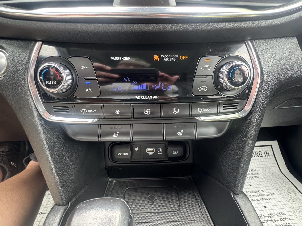 Hyundai Santa Fe SEL 2.4L Auto FWD 2020