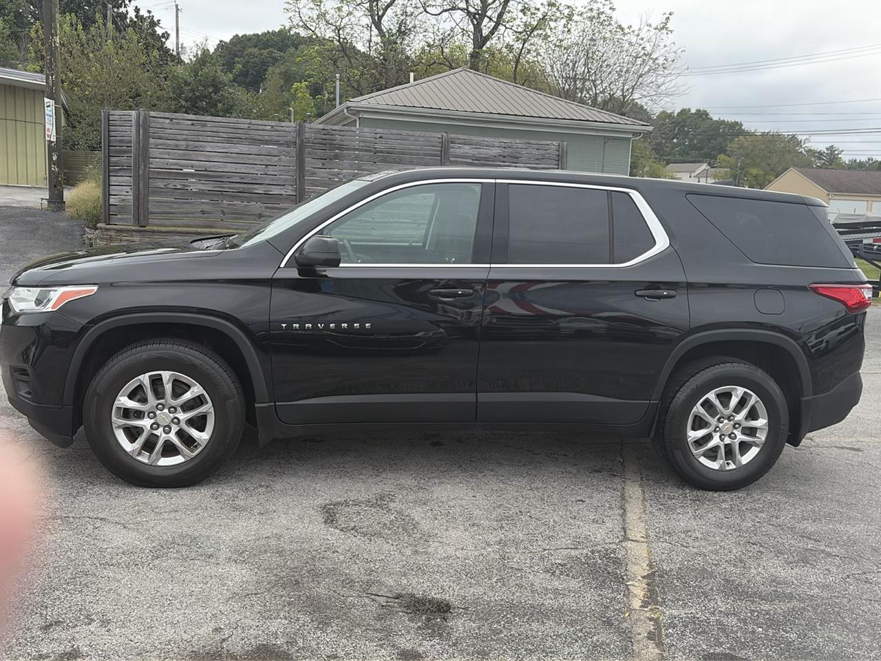 Chevrolet Traverse FWD 4dr LS w/1LS 2021