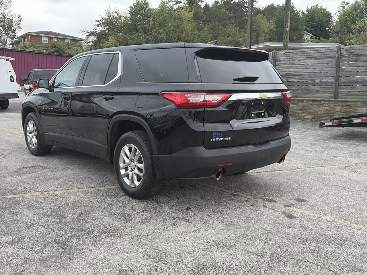Chevrolet Traverse FWD 4dr LS w/1LS 2021