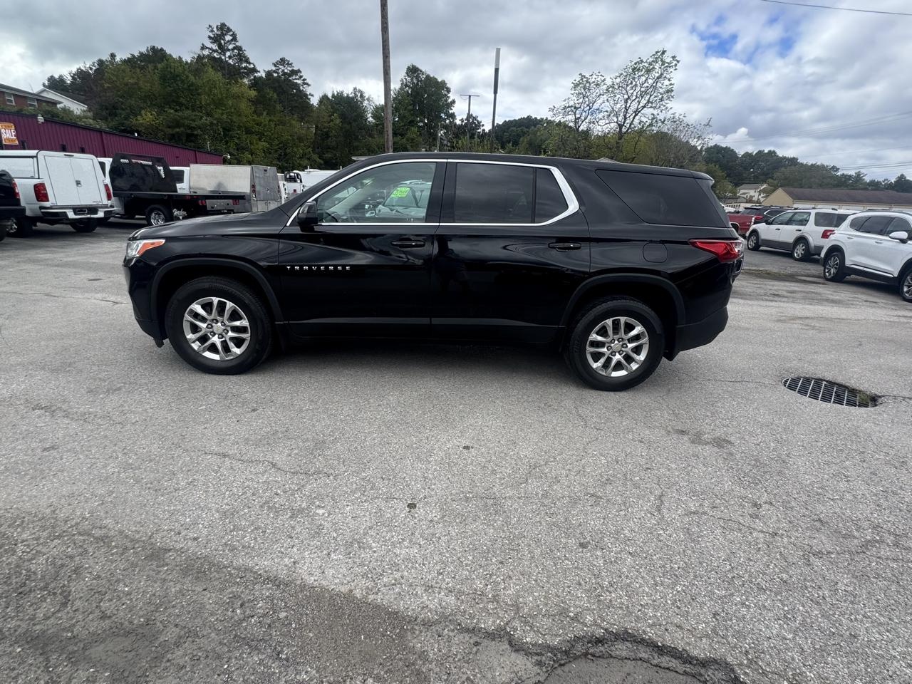 Chevrolet Traverse FWD 4dr LS w/1LS 2021