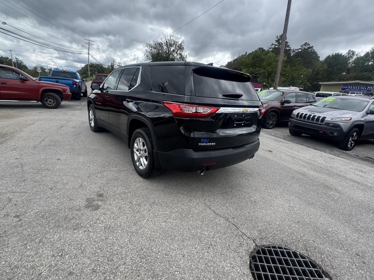 Chevrolet Traverse FWD 4dr LS w/1LS 2021