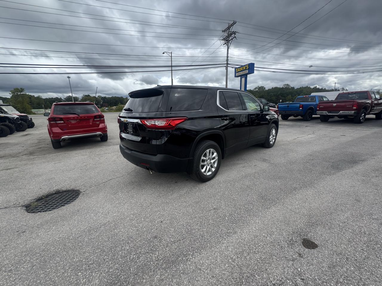Chevrolet Traverse FWD 4dr LS w/1LS 2021