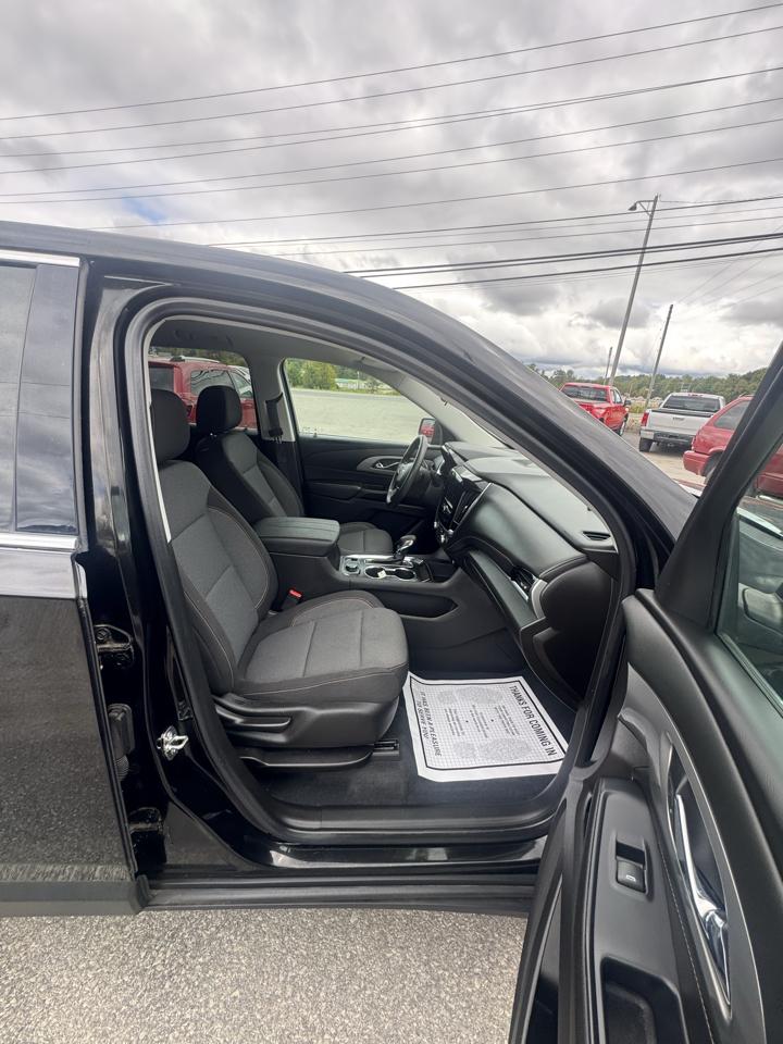 Chevrolet Traverse FWD 4dr LS w/1LS 2021