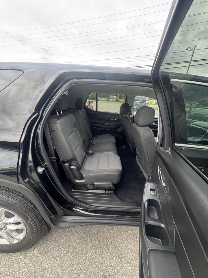 Chevrolet Traverse FWD 4dr LS w/1LS 2021