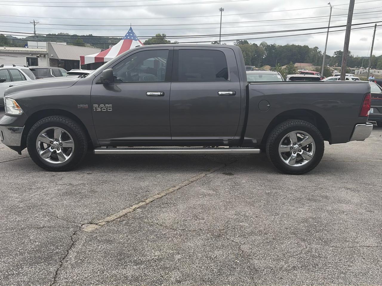 RAM 1500 4WD Crew Cab 140.5" Big Horn 2015
