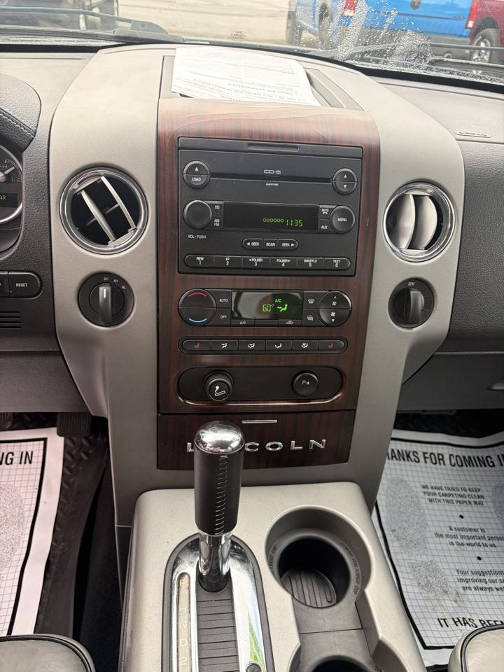 Lincoln Mark LT 4WD Supercrew 139" 2006