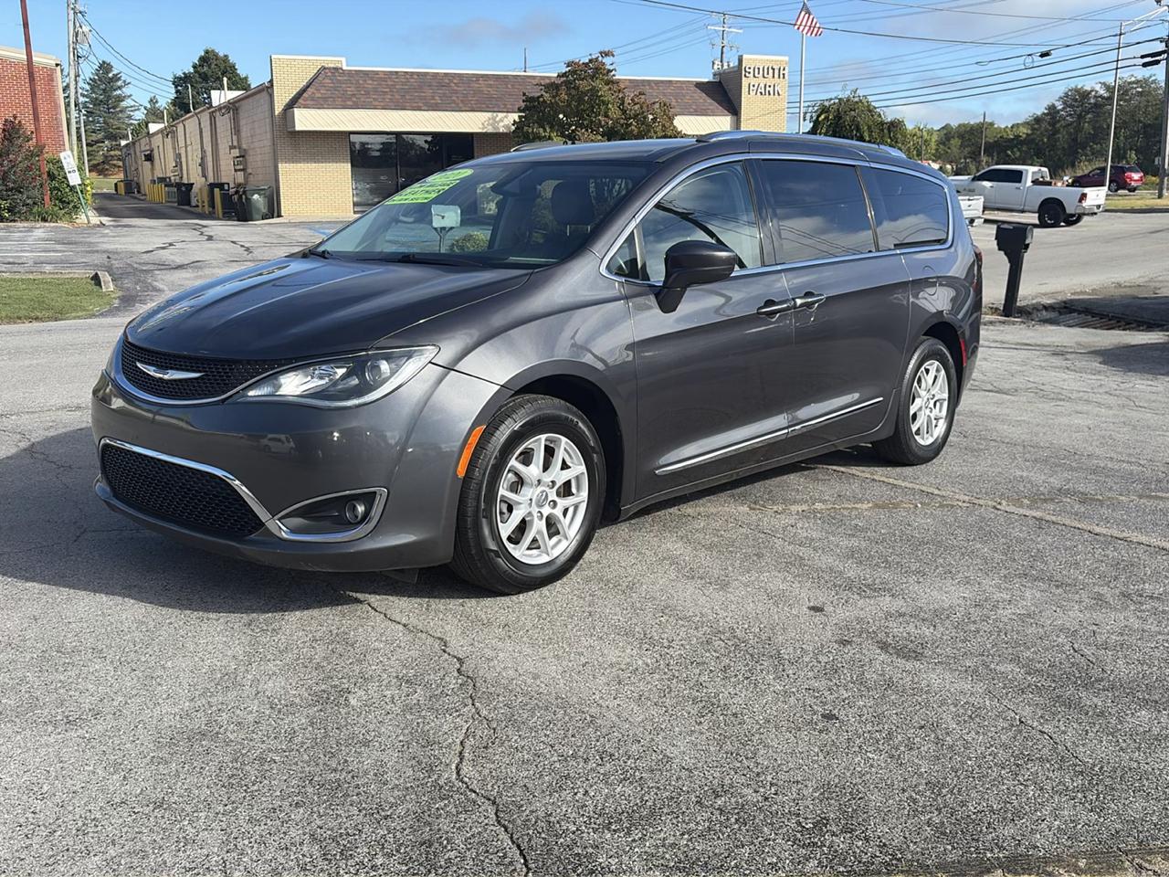 Chrysler Pacifica Touring L FWD 2020