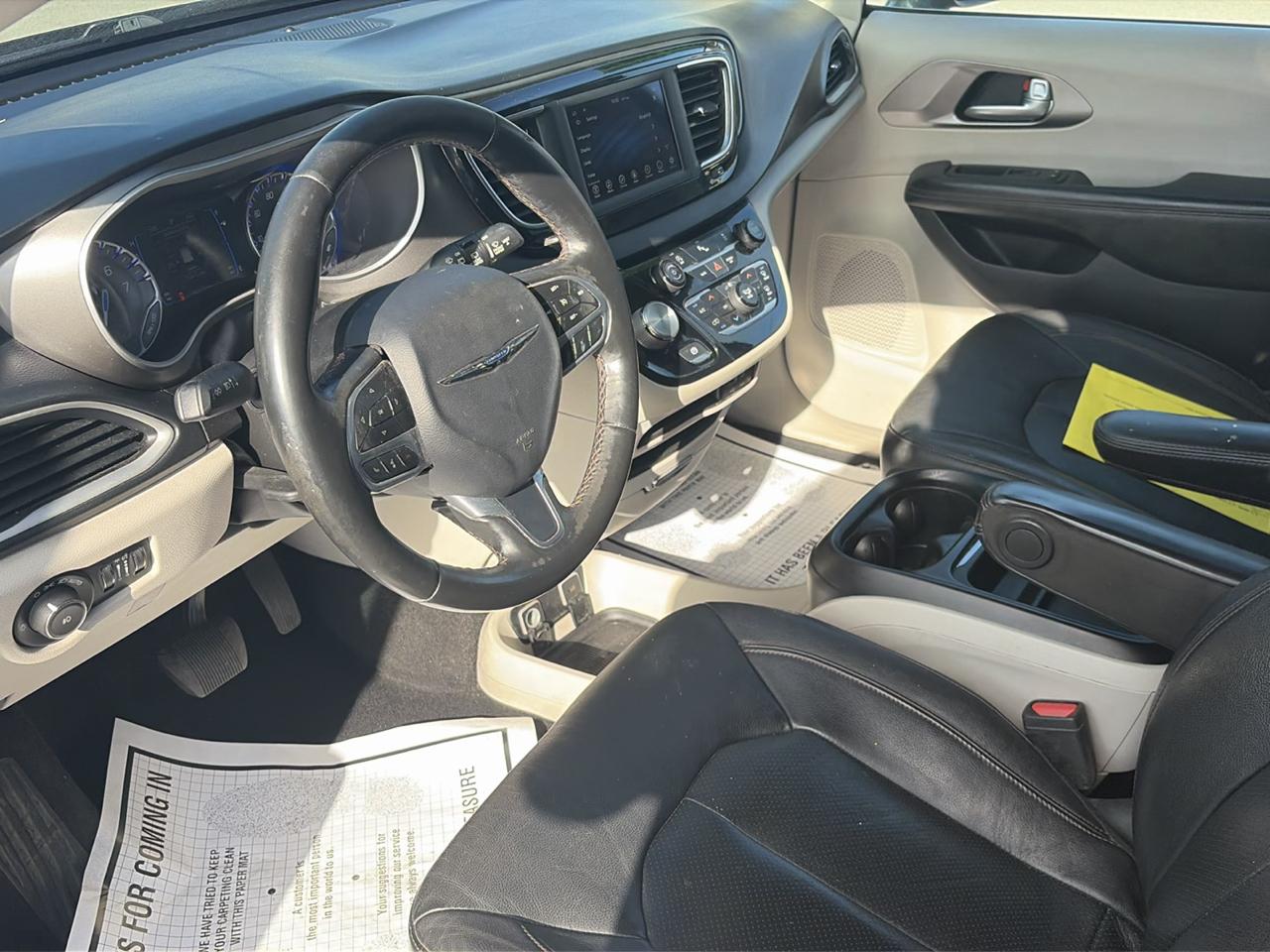 Chrysler Pacifica Touring L FWD 2020