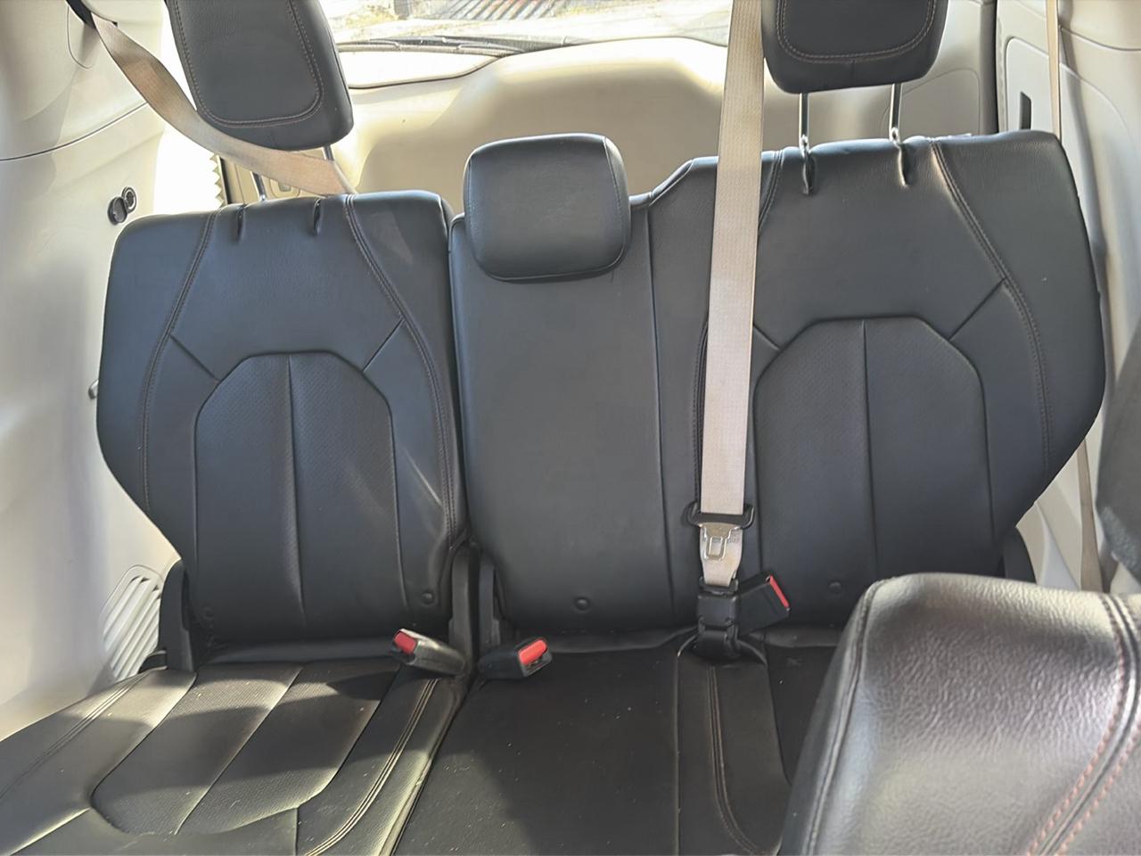 Chrysler Pacifica Touring L FWD 2020