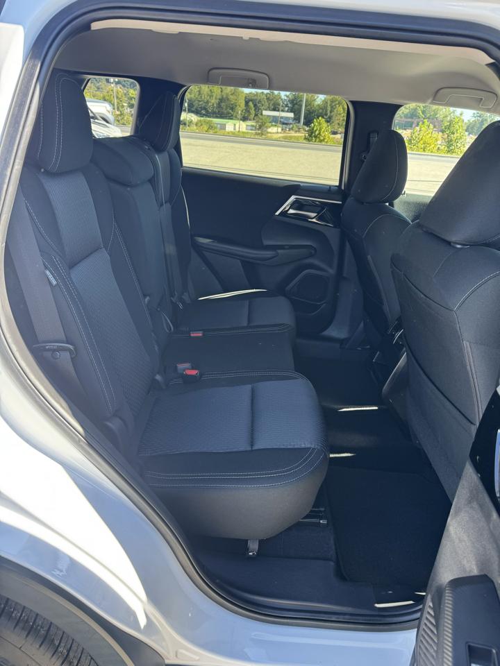 Mitsubishi Outlander ES S-AWC 2024