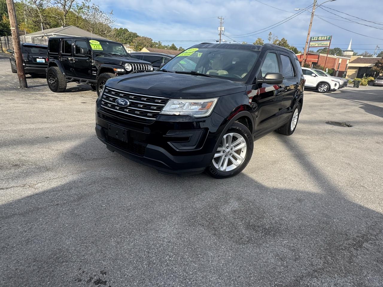 Ford Explorer Base FWD 2017
